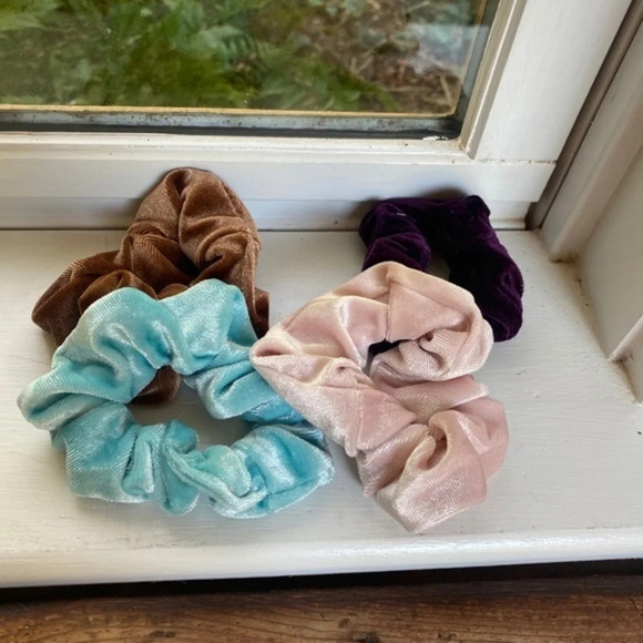 Anthropologie Bundle of Velvet Hair Scrunchies - Picture 1 of 2